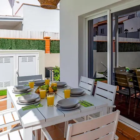 Sara By فيلة كوراليهو