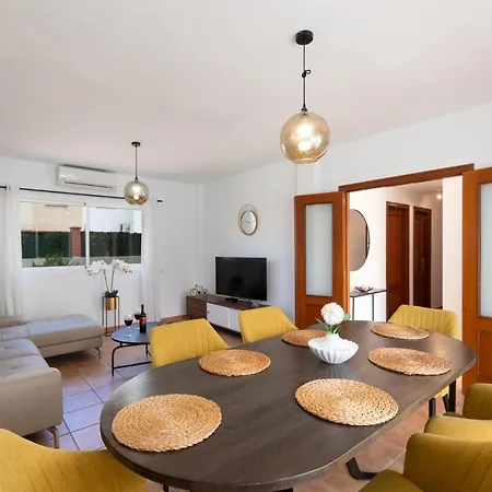 Sara By Вилла *