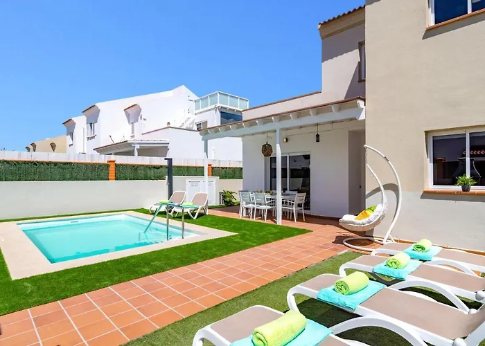 Sara By * Κοραλέχο